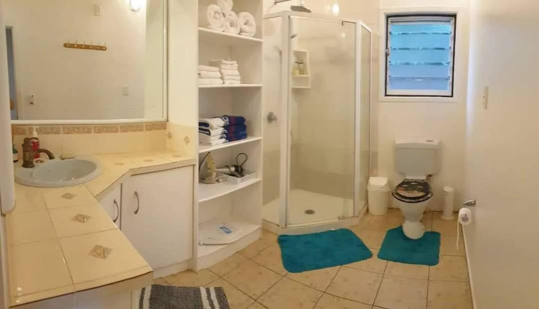 Are Tamareni 2Br Beach Cottage Or River Studio Avarua Habitación foto