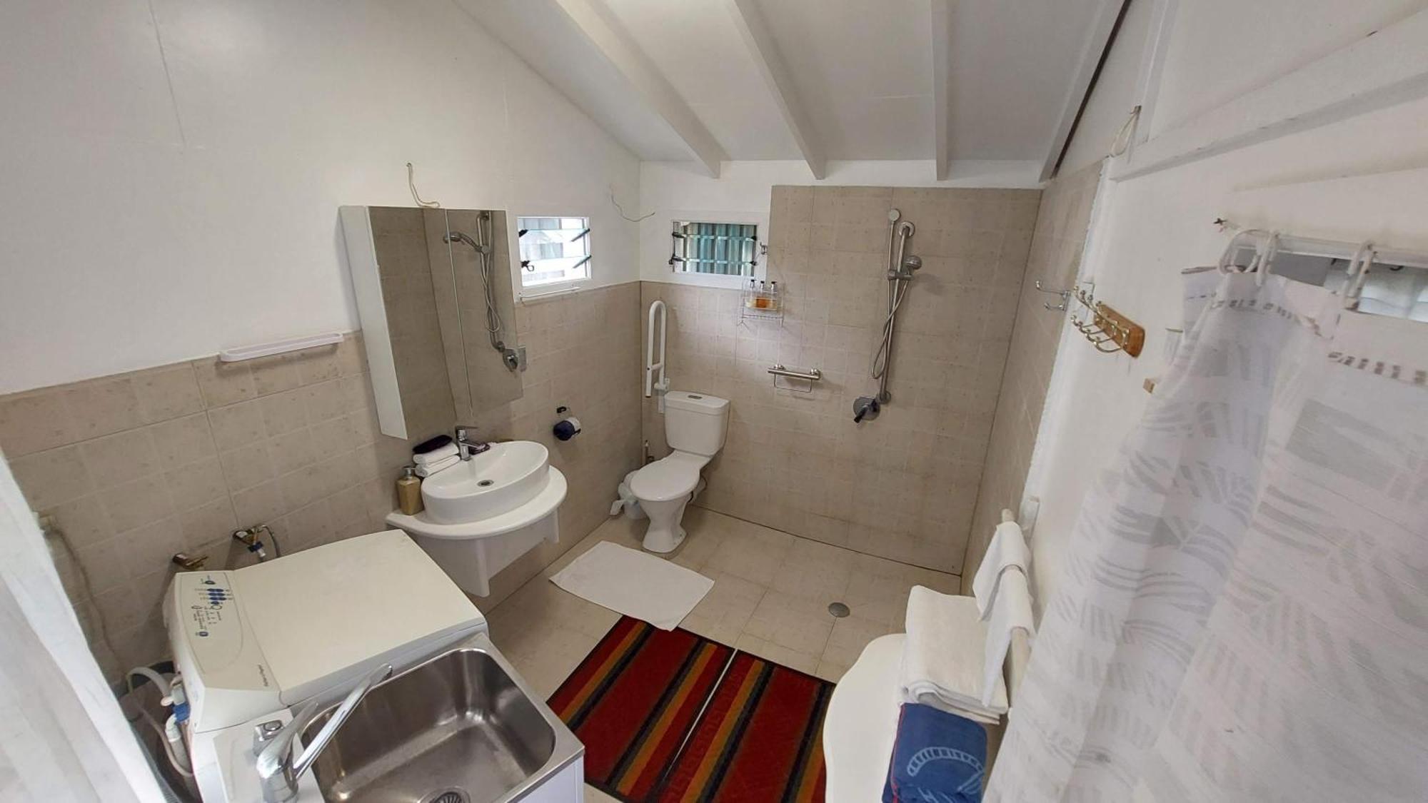 Are Tamareni 2Br Beach Cottage Or River Studio Avarua Habitación foto